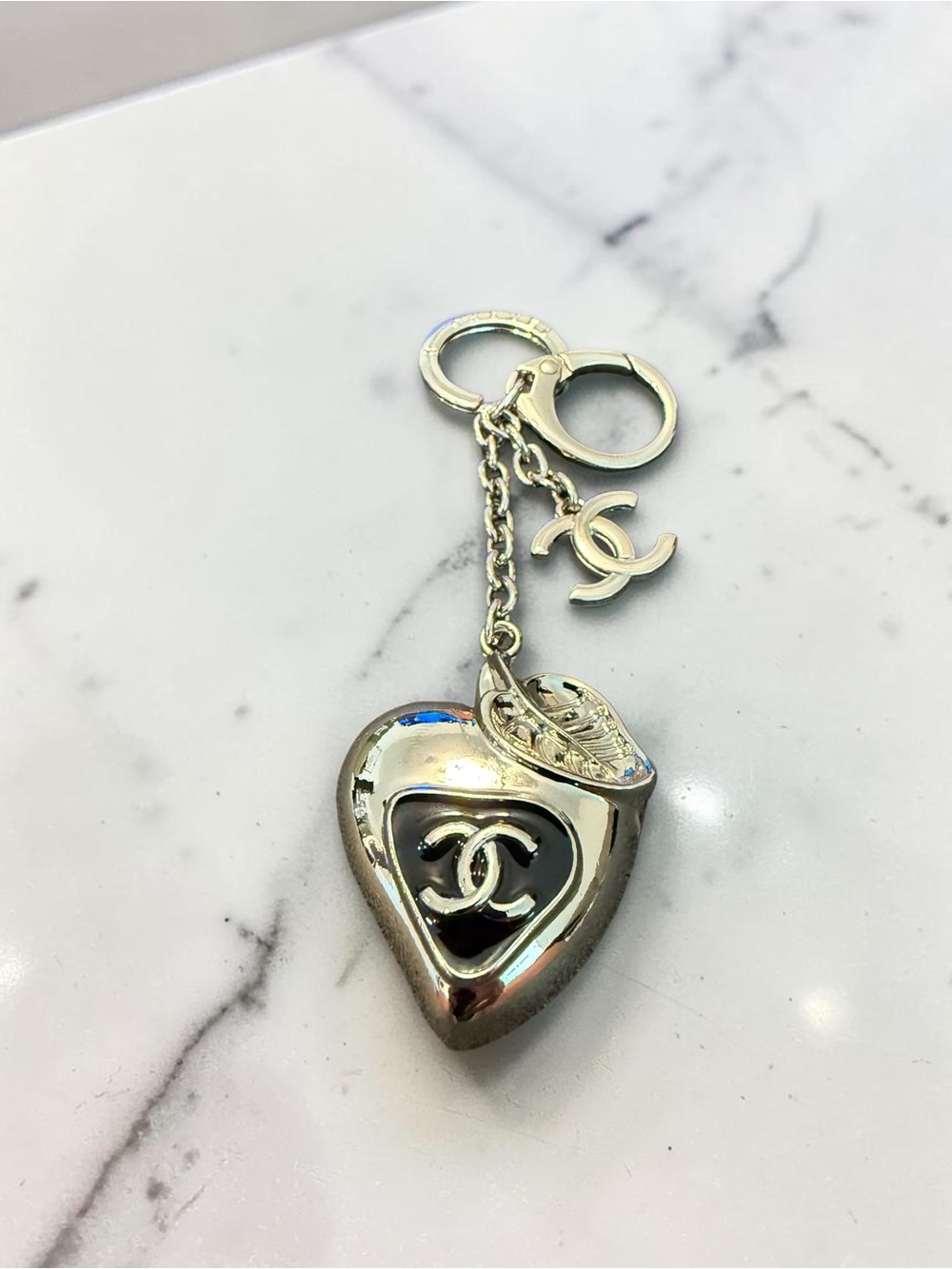 Source Unknown Silver Heart Keychain &Charm